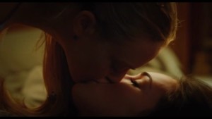 Megan Fox & Amanda Seyfried Jennifer's Body, Lesbian Kiss