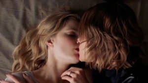 Amy Adams & Lauren German lesbian Kiss, lesbian movie kiss scene