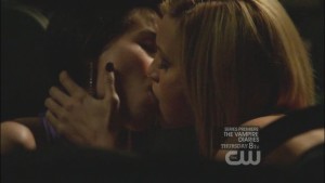 Melrose Place, Katie Cassidy Lesbian Kiss