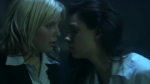 Jordan Madley and Jennifer Miller, Lesbian Kiss