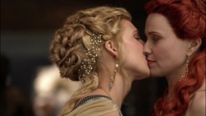 Lesbian kiss, Lucy Lawless and Viva Bianca