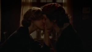 Lisa Joyce and Aleksa Palladino Lesbian Kiss, Boardwalk Empire lesmedia