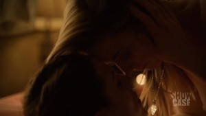 Anna Silk and Zoie Palmer Lesbian Kiss, Lost Girl Lesbian Scene lesmedia