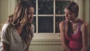 Emily & Paige – Pretty Little Liars (7 Jan. 2014)